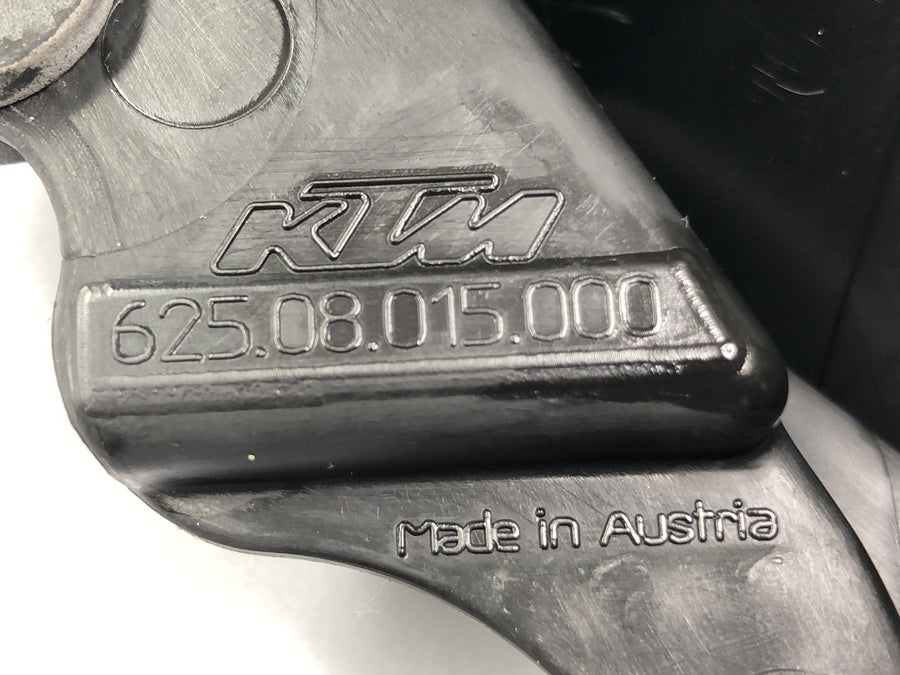 KTM 950 SM LC8 [2008] - license plate holder recording rear light