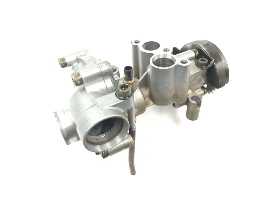 Yamaha YZF R1 RN04 [2001] - Water pump coolant pump oil pump pump housing