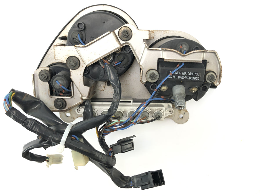 Triumph Daytona 900 T300 [1993] - speedometer speedometer instrument panel cockpit display