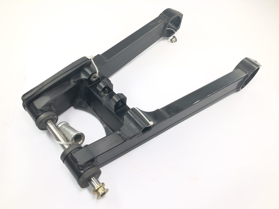 Triumph Daytona 900 T300D [1996] - Swingarm rear swing arm