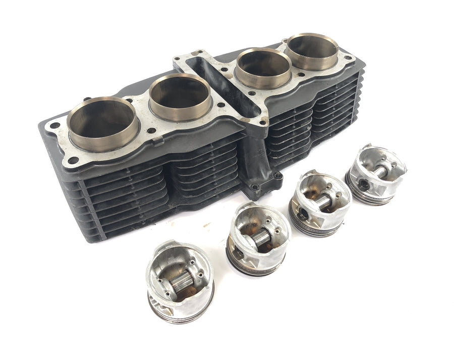 Honda CBX 650 E RC13 [1983] - cylinder with pistons