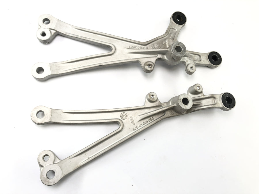 KTM 950 SM LC8 [2008] - Motor holder left and right