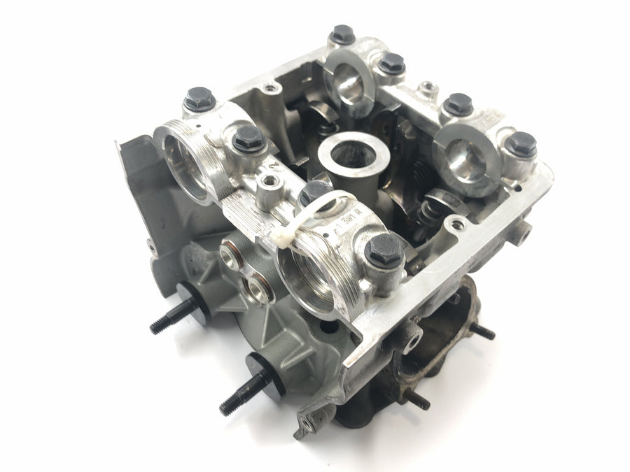 Ducati Multistrada 1200 S Touring [2009] - Cylinder head valve train at the front