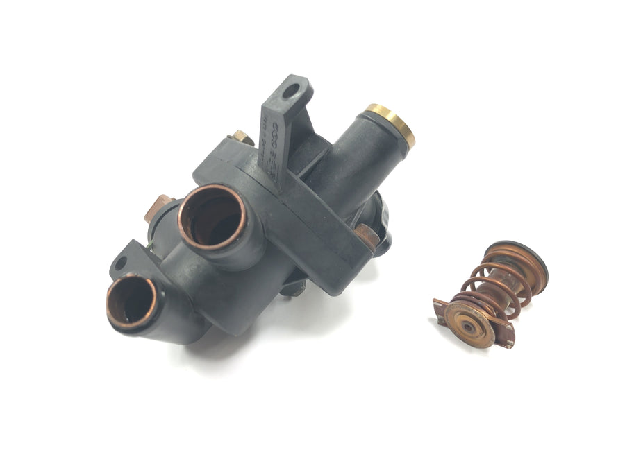 Triumph Tiger 955i 709EN [2003] - Thermostat thermostat housing coolant controller