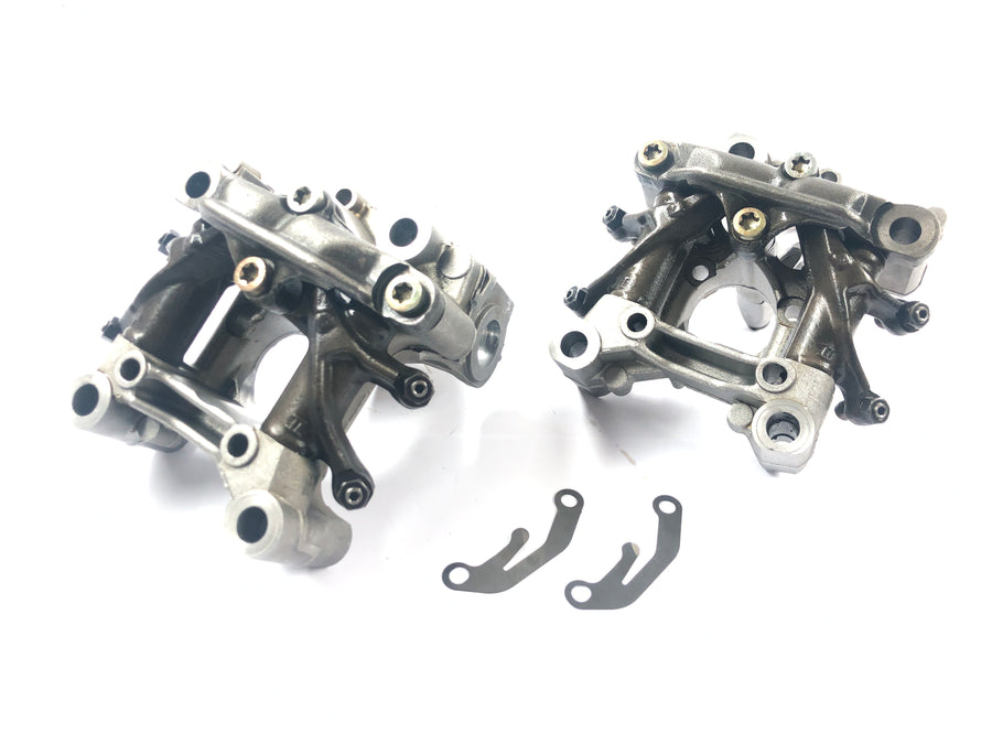 BMW R 1200 GS R12 K25 [2004] - rocker arm bracket pair of camshaft bearing bracket valve train