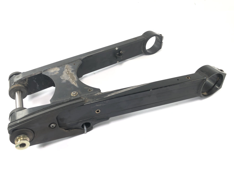 Triumph Daytona 900 T300 [1996] - Swing arm rear wheel swing arm