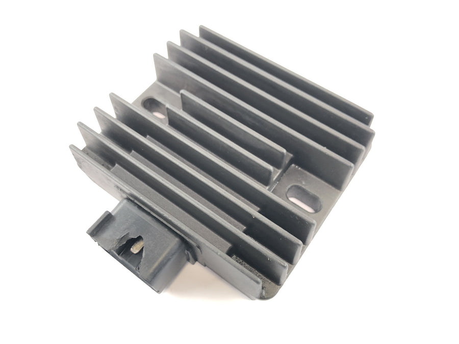 Yamaha MT 03 RM02 [2007] - Voltage regulator regulator rectifier charger