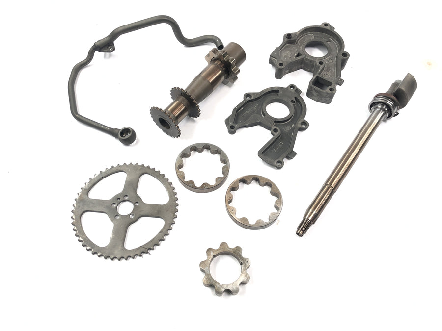 BMW R 1200 GS Adventure R12 [2012] - Oil pumpoe with oil pump shaft