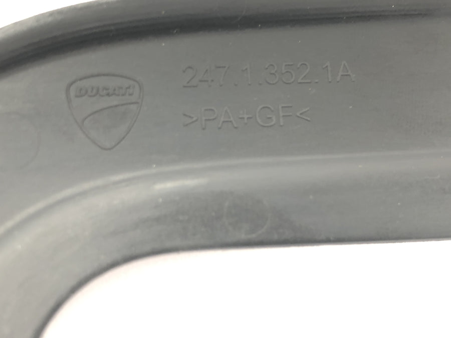 Ducati Multistrada 1200 S Touring [2009] - Brake hose cover 247.1.352.1A