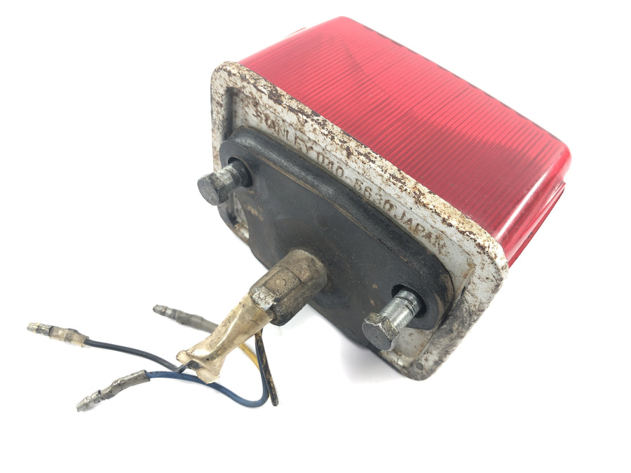 Yamaha DT 175 2K4 [1982] - Rear light rear light brake light rear light glass cracked