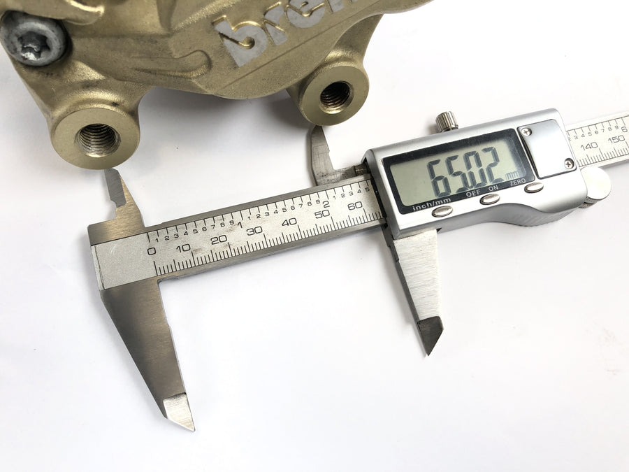 Moto Guzzi Norge 1200 [2006] - brake caliper at the front left