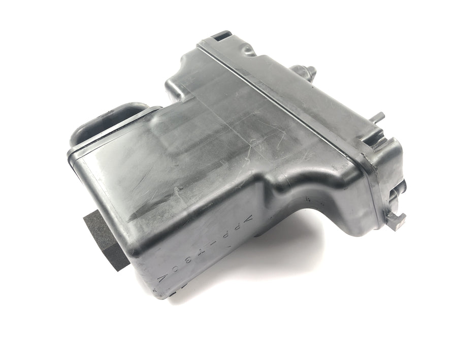Yamaha XJR 1300 RP02 [1999] - Air filter box air filter housing intake box airbox