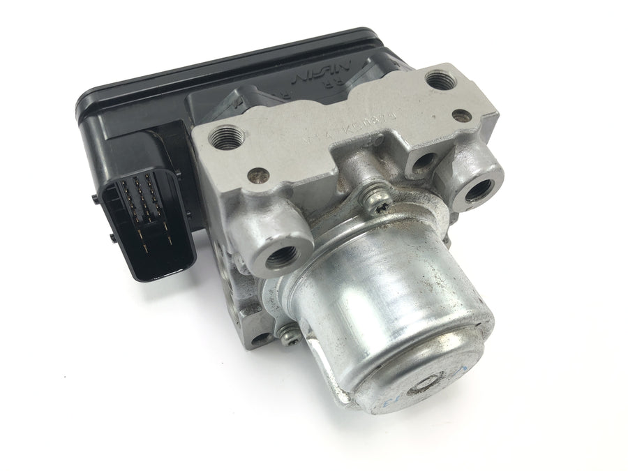 Suzuki GSF 1250 SA Bandit WVCH [2007] - ABS control unit hydraulic unit