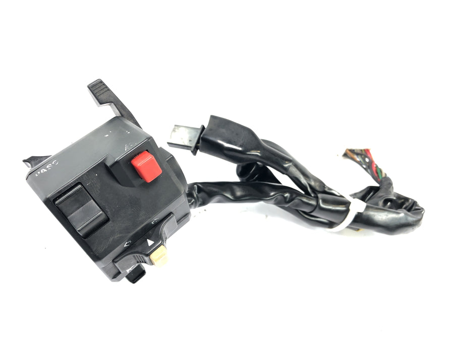Triumph Daytona 900 T300 [1993] - handlebar switch on the left handlebar fittings