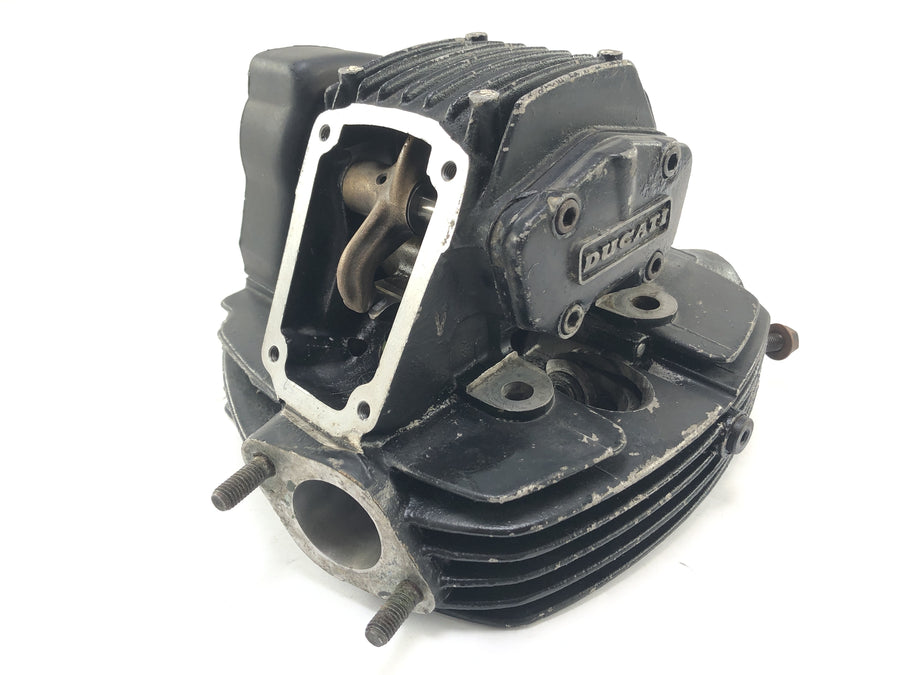 Ducati 900 SS [1991] - Vertical cylinder head with rocker arms