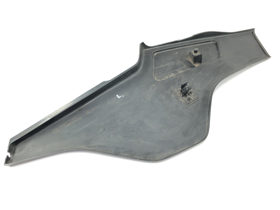 BMW K 1100 LT [1993] - Rear left side panel color code 679