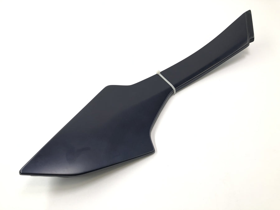 Aprilia RST 1000 Futura [2002] - Side cladding on the right side of the seat panel