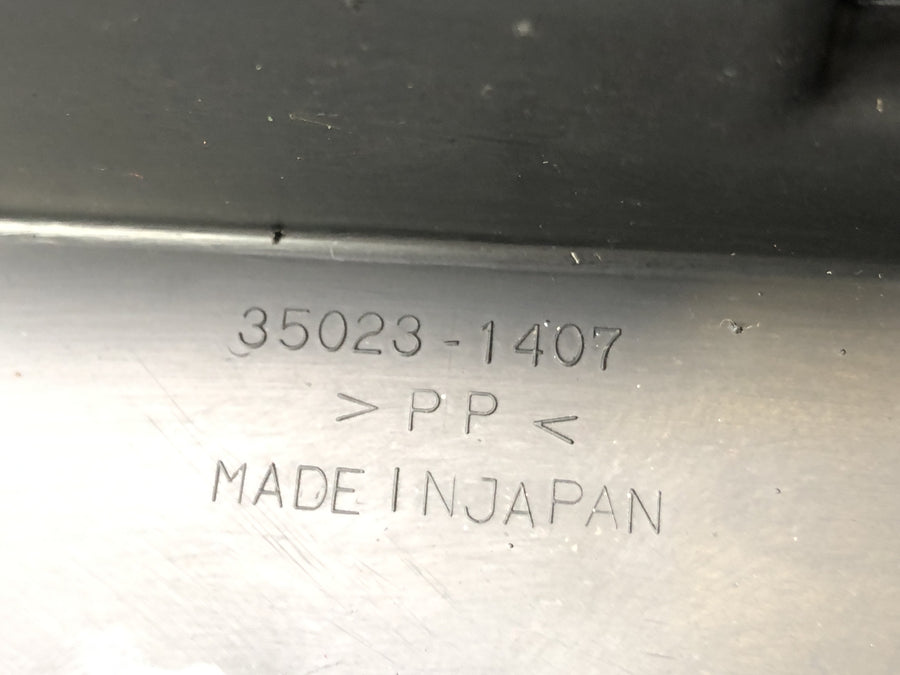 Kawasaki VN 800 Classic [2000] - Battery compartment inner panel