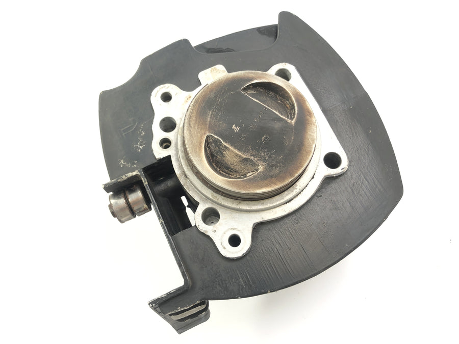 Cagiva elefant 650 [1984] - cylinder with pistons at the back