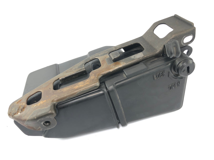 Honda CBX 750 RC17 [1984] - Tool compartment Staufach