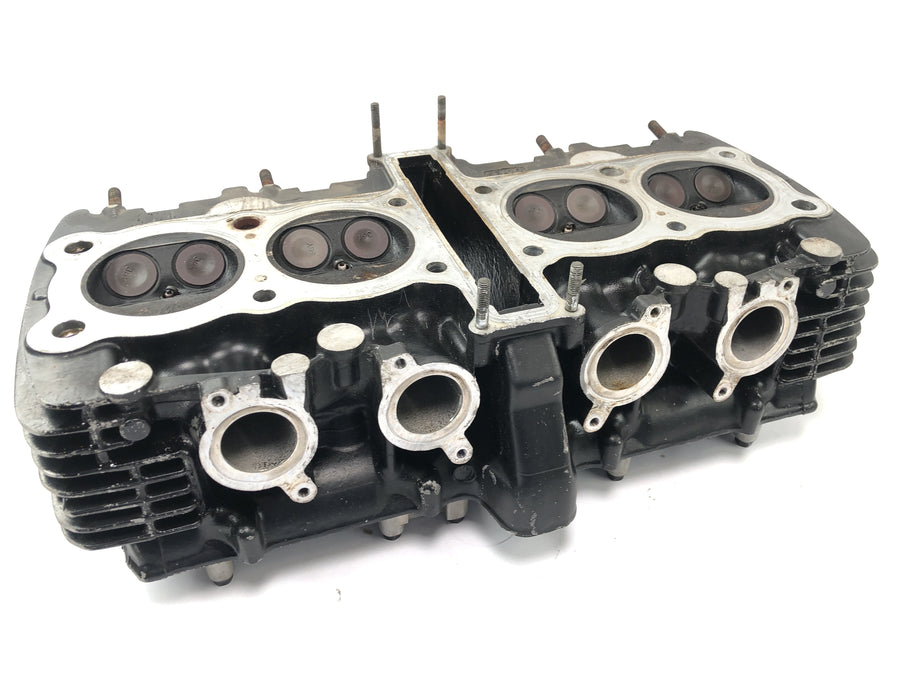 Yamaha XJR 1300 RP06 [2002] - cylinder head