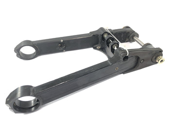 Triumph Daytona 900 T300 [1996] - Swing arm rear wheel swing arm - 0