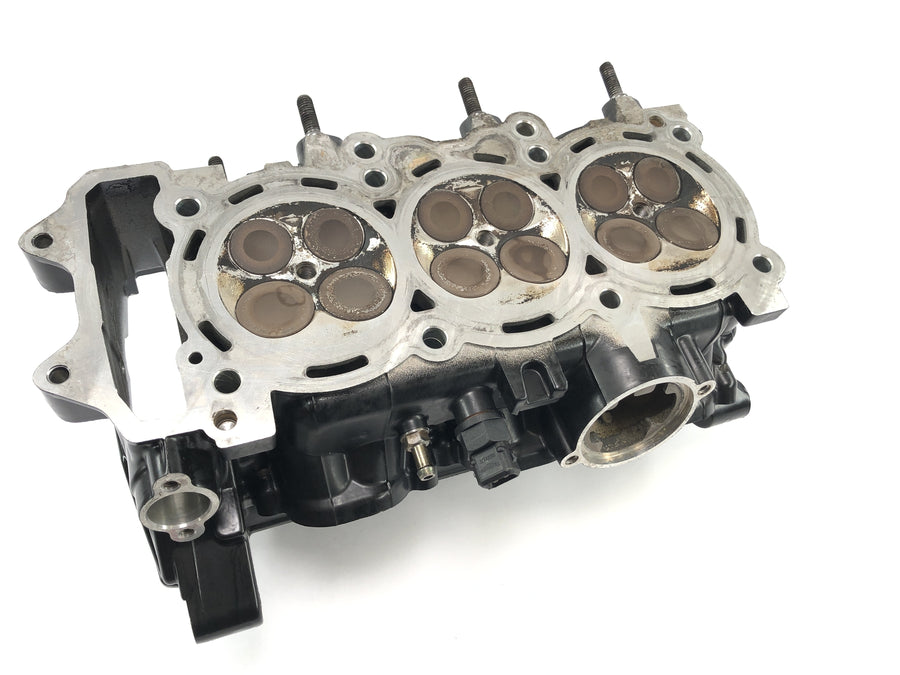 Triumph Street Triple R 675 D67LD [2010] - cylinder head