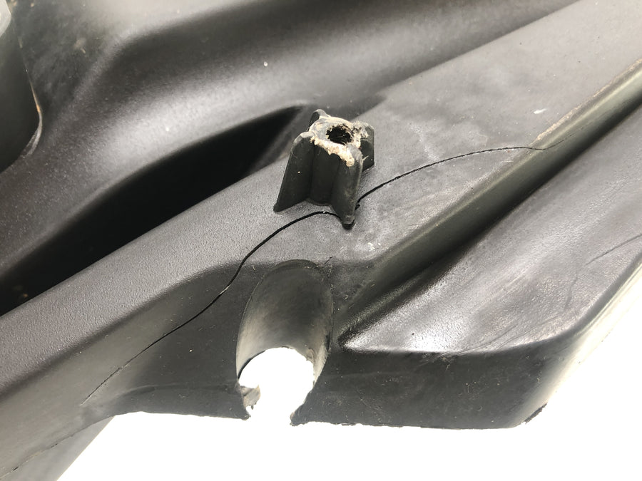 Yamaha XT 125 X [2004] - Rear fender license plate holder