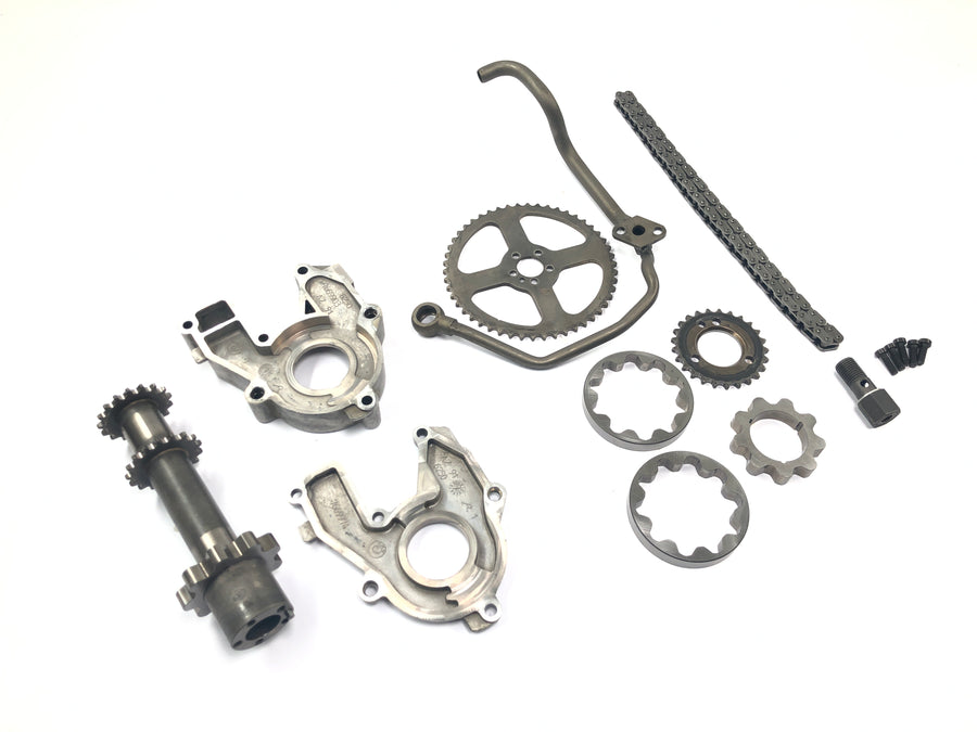 BMW R 1200 GS R12 K25 [2004] - Oil pump oil filter drive sprocket chain pump wheel