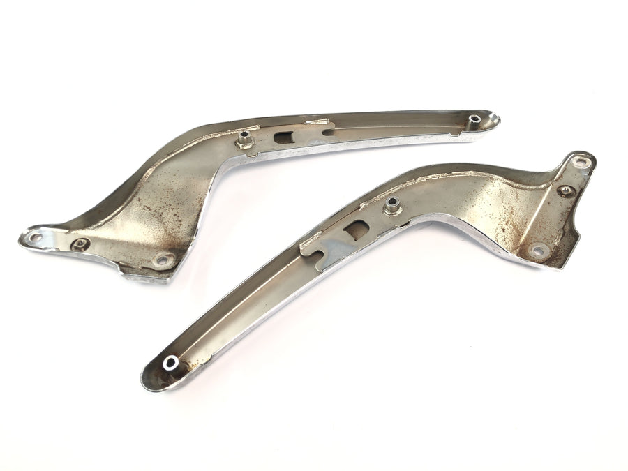 Suzuki Intruder VL 1500 AL [2000] - rear fender bracket fender strut bracket