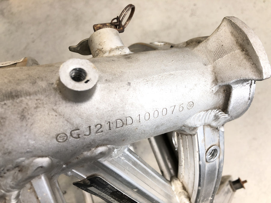 Suzuki RG 250 Gamma GJ21D [1987] - Frame main frame without papers