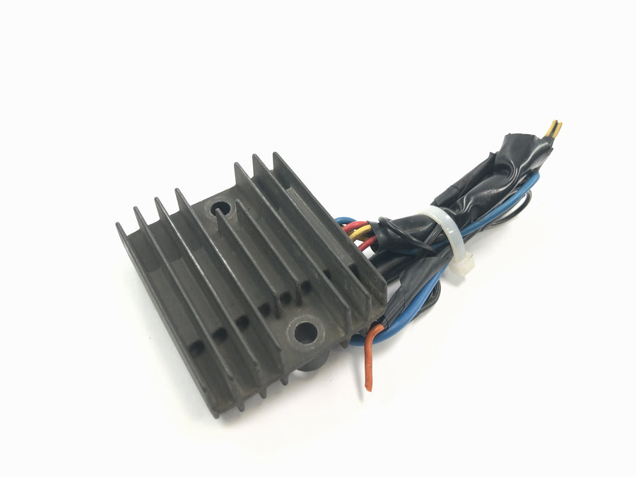 Aprilia RS 125 Extrema [1994] - Voltage regulator rectifier regulator