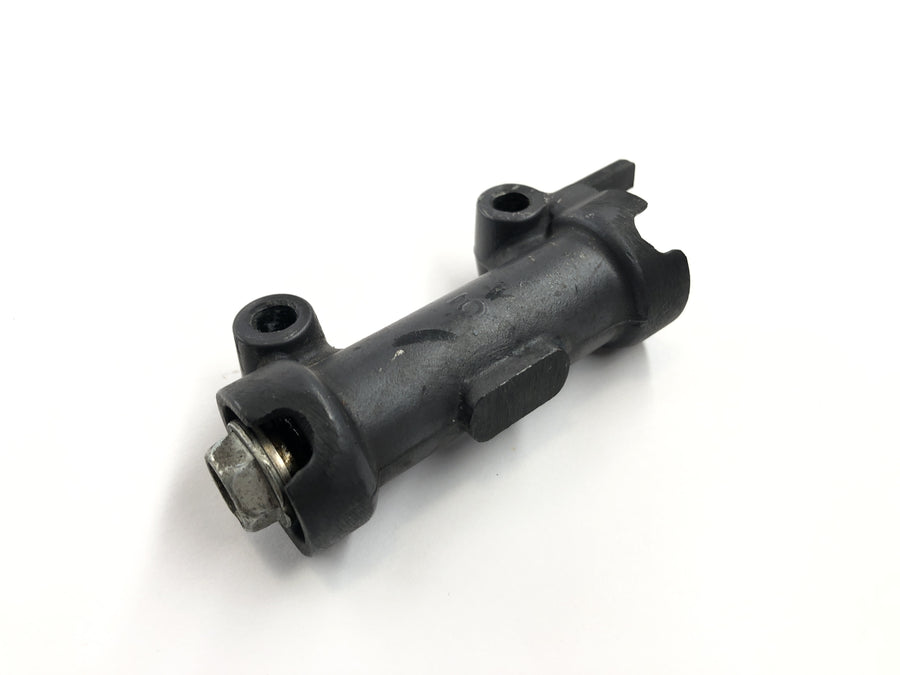 Kawasaki GPZ 1100 ZXT10E [1997] - Brake distributor