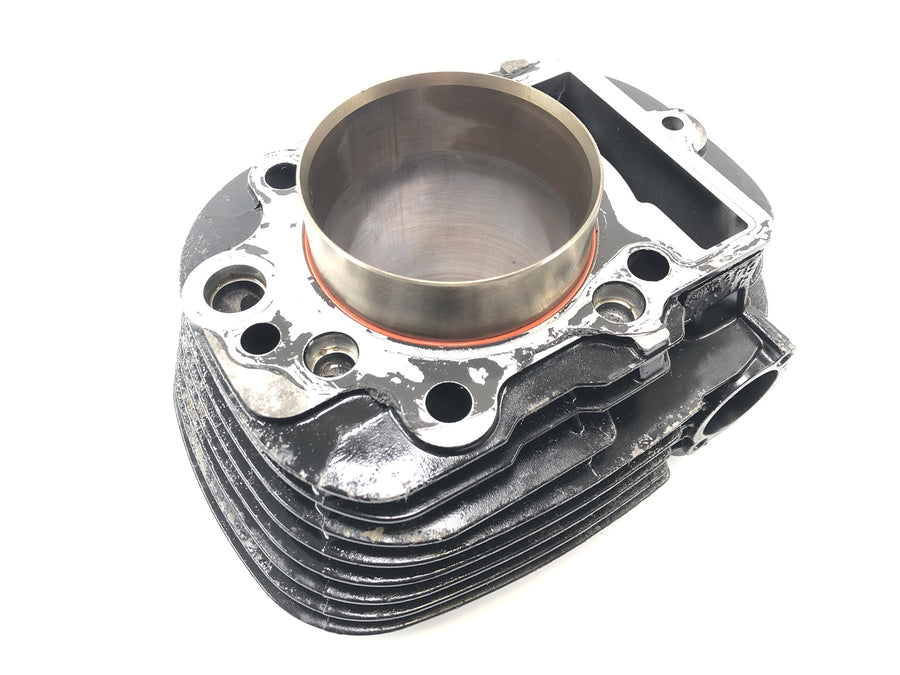 Yamaha XVS 650 Drag Star VM03 [2001] - cylinder with pistons behind