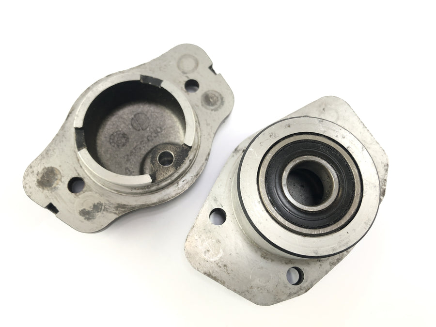 Ducati 900 SS [1991] - Camshaft bearing cap