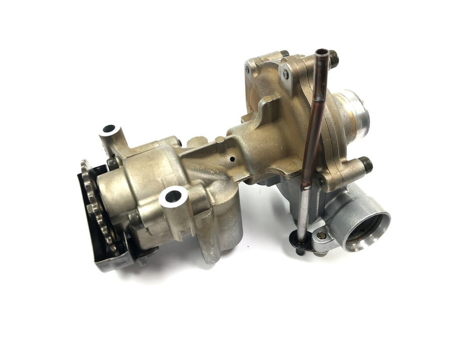 Yamaha YZF R1 RN04 [2001] - Water pump coolant pump oil pump pump housing