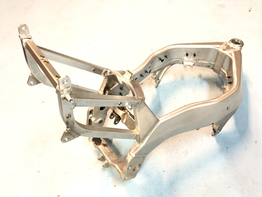 Yamaha YZF 750 R 4HN [1996] - frame with papers