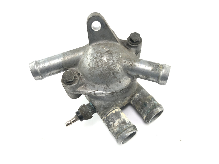 Honda XRV 750 Africa Twin RD04 [1990] - Water distributor coolant distributor water pump