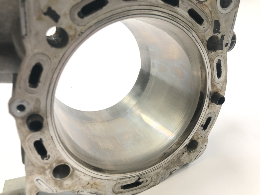 Ducati Multistrada 1200 S Touring [2009] - Cylinder with rear piston