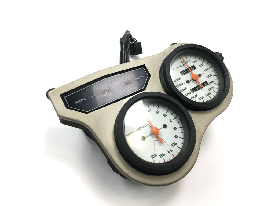Suzuki GSX R 1100 GU74C [1987] - Speedometer tachometer instruments cockpit