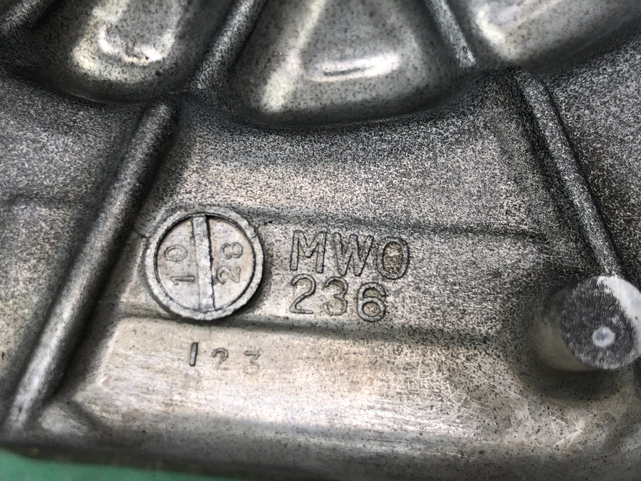 Honda CBR 900 RR Fireblade SC33 [2000] - Clutch cover engine cover