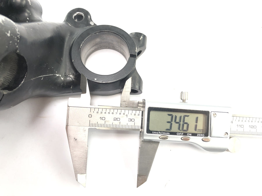 Honda GL 500 Silverwing PC02 [1982] - fork bridge above