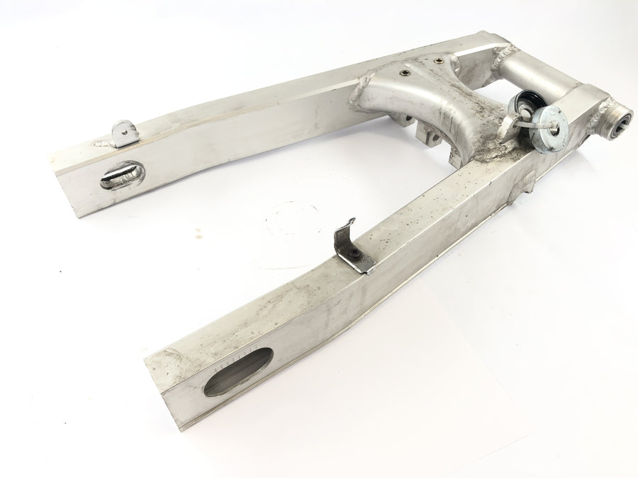 Yamaha FJ 1100 47E [1985] - Swinge rear wheel swing swingarm swing arm at the back