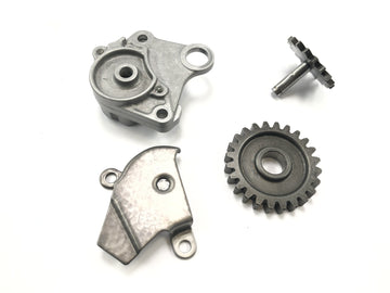 Honda FT 500 PC07 [1983] - Oil pump set, oil pump, oil pump wheel, pinion, pump cover - 0