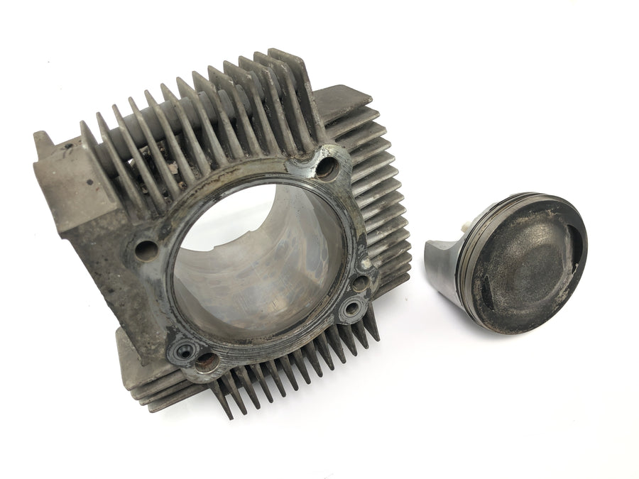 Ducati Multistrada 1000 DS [2003] - Zylinder mit Kolben vorne liegender Zylinder