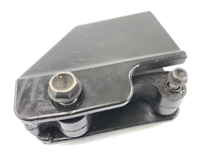 SWM SM 125 R [2018] - Swing protection chain guidance