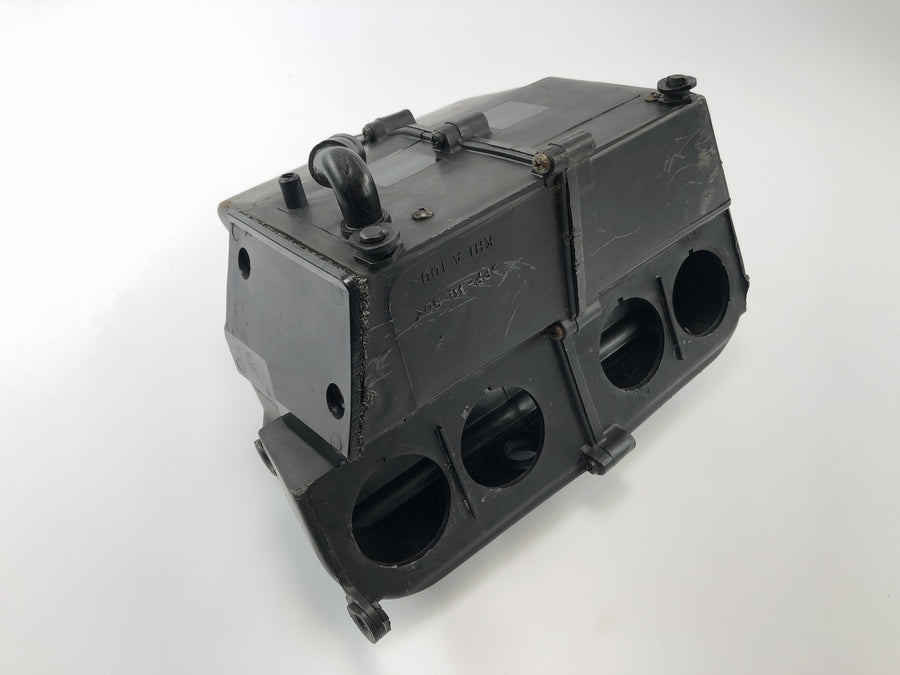 Kawasaki GPZ 1100 ZXT10E [1997] - Air filter box air filter housing