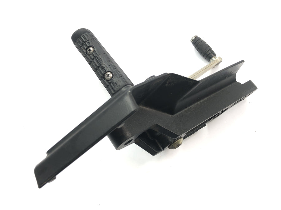 Triumph Daytona 900 T300 [1996] - Footrest system footrest left with shift pedal