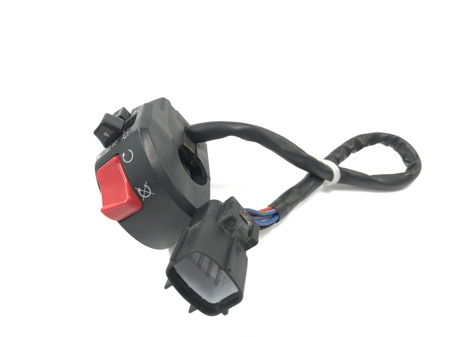 Ducati 999 H4 [2003] - handlebar fitting handlebar switch on the right