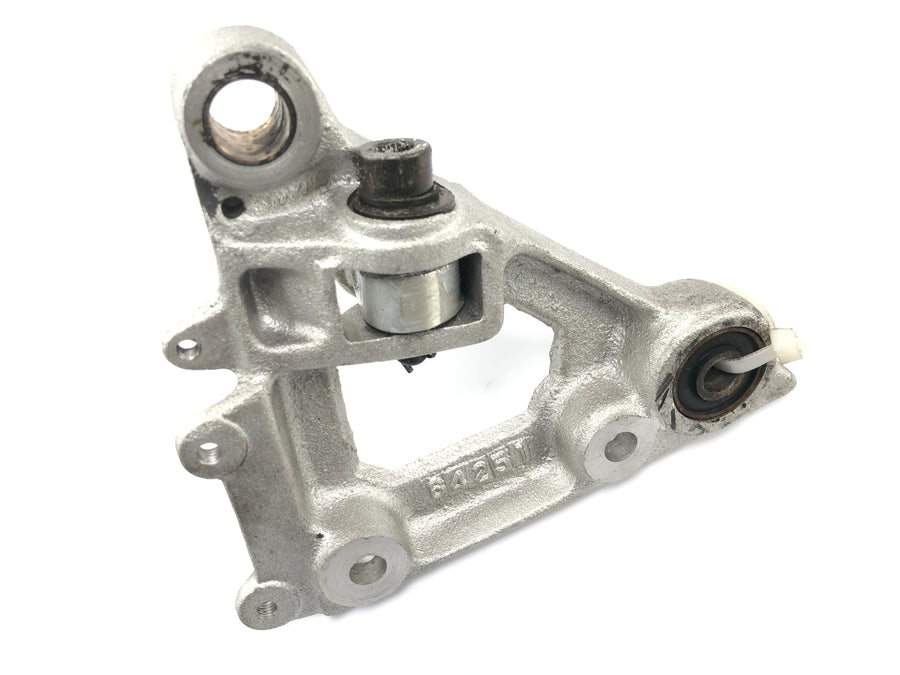 Suzuki RG 250 Gamma GJ21D [1987] - Footrest system, driver's footrest on the right with bracket